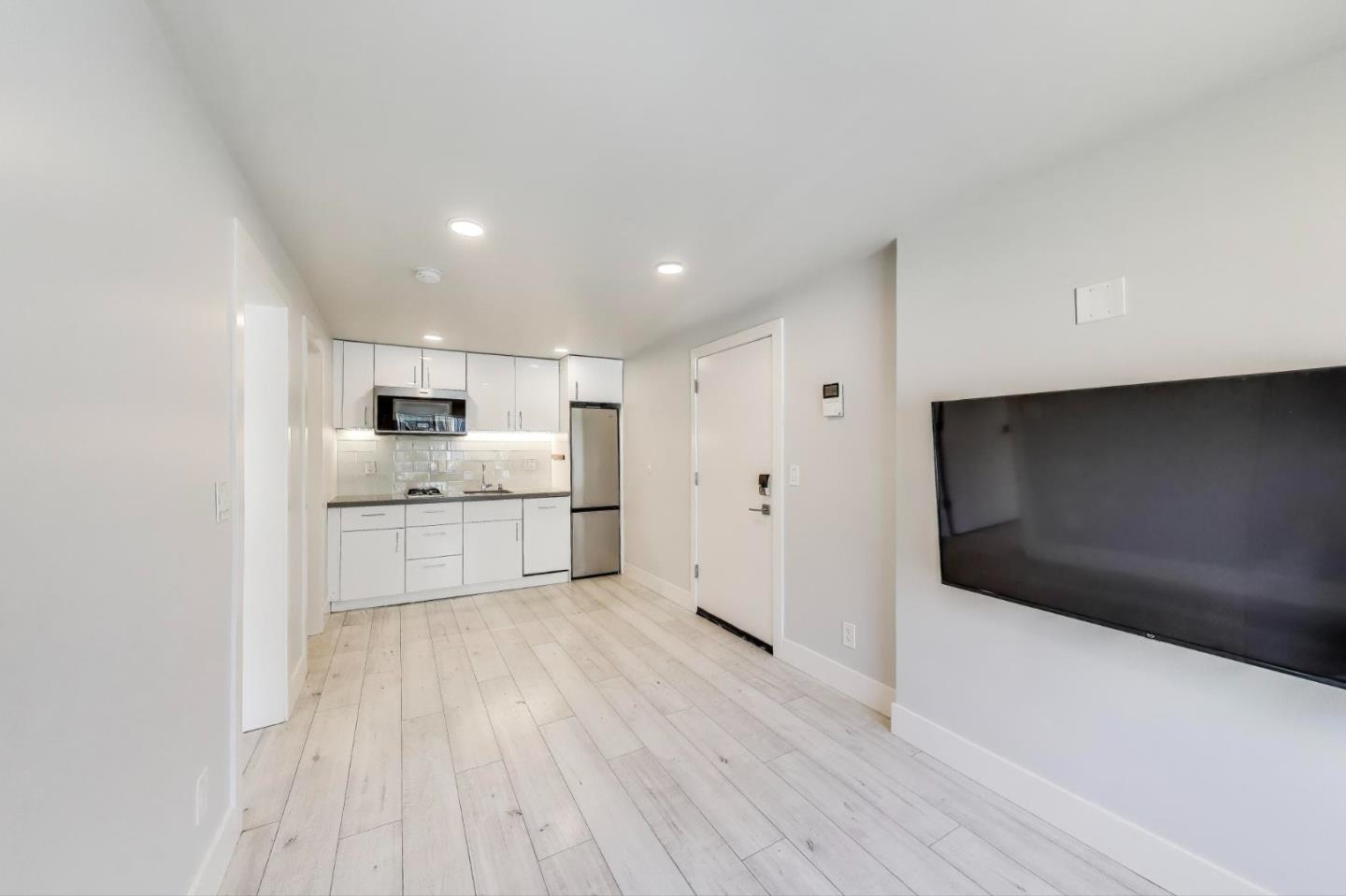 Detail Gallery Image 12 of 95 For 1454 S Van Ness Ave, San Francisco,  CA 94110 - – Beds | – Baths