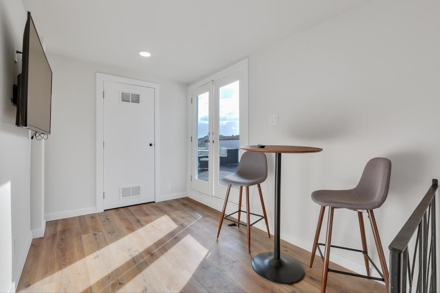 Detail Gallery Image 22 of 95 For 1454 S Van Ness Ave, San Francisco,  CA 94110 - – Beds | – Baths