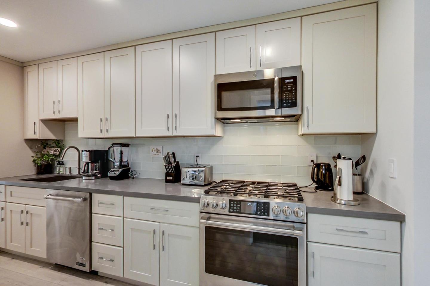 Detail Gallery Image 40 of 95 For 1454 S Van Ness Ave, San Francisco,  CA 94110 - – Beds | – Baths