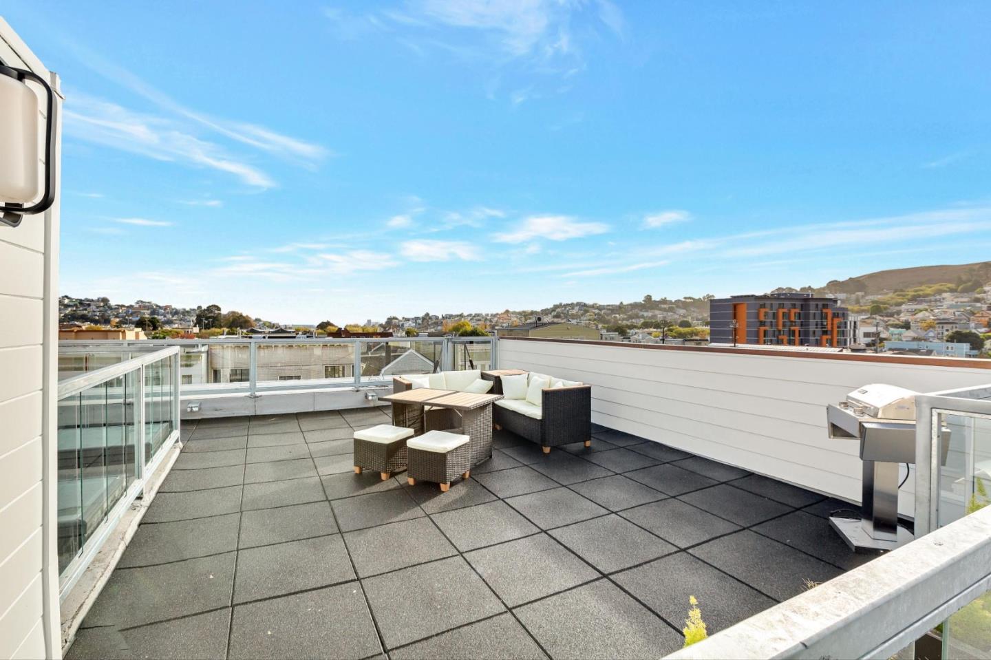 Detail Gallery Image 7 of 95 For 1454 S Van Ness Ave, San Francisco,  CA 94110 - – Beds | – Baths