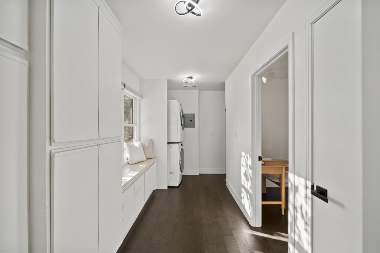 Detail Gallery Image 14 of 38 For 108 Durham St, Menlo Park,  CA 94025 - 3 Beds | 2 Baths