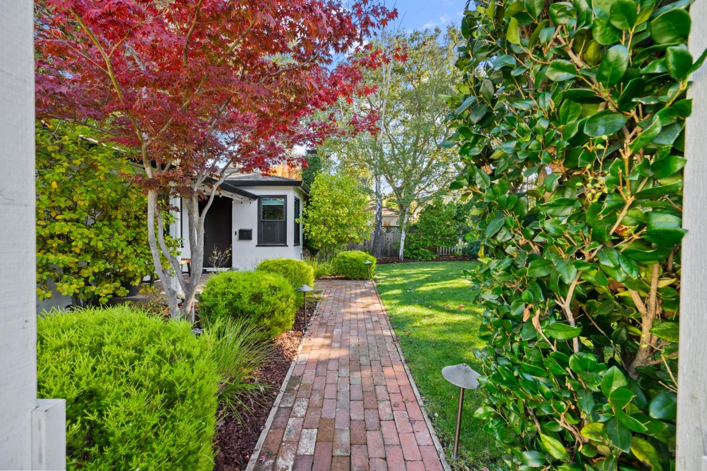 Detail Gallery Image 35 of 38 For 108 Durham St, Menlo Park,  CA 94025 - 3 Beds | 2 Baths