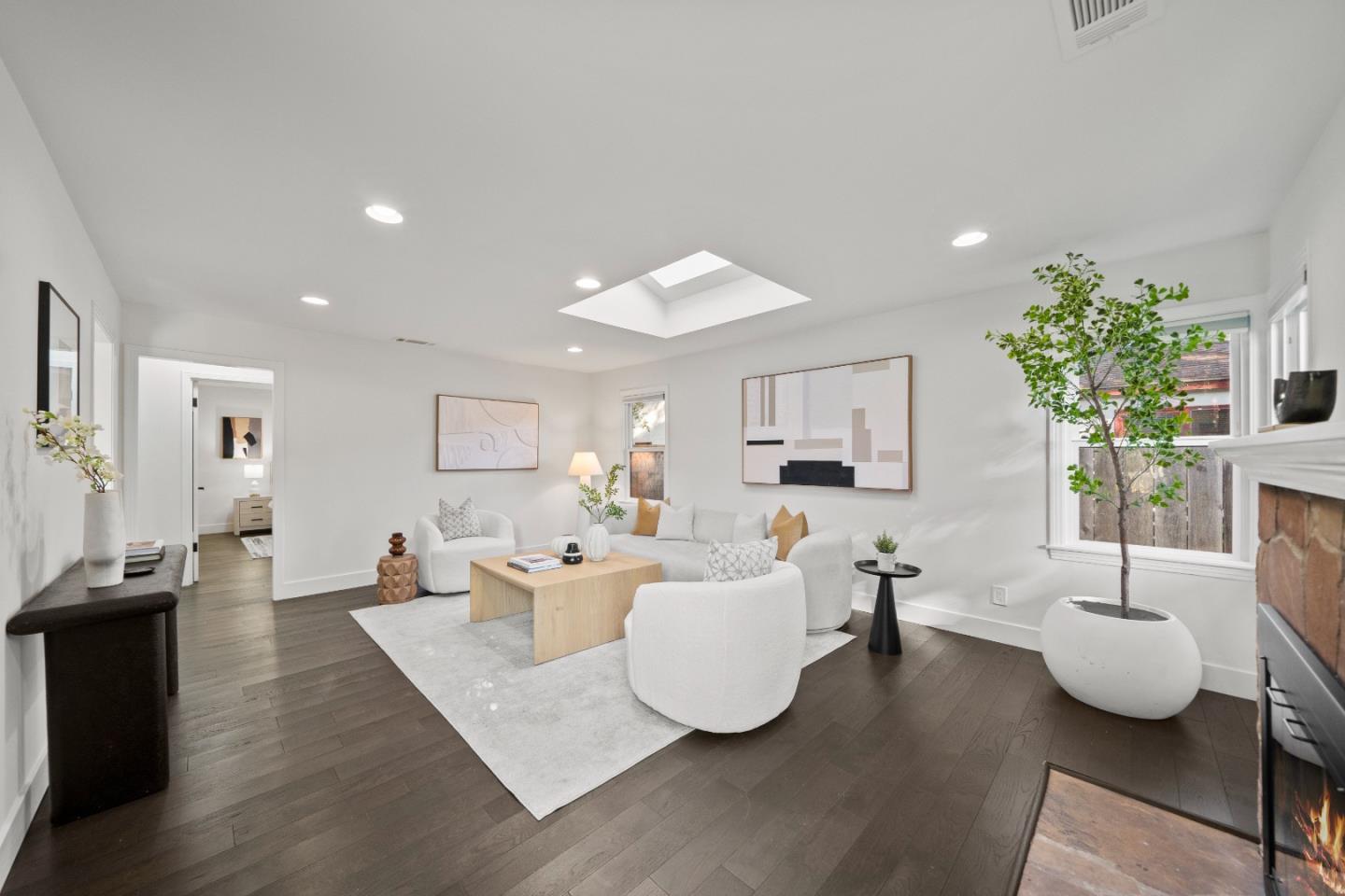 Detail Gallery Image 5 of 38 For 108 Durham St, Menlo Park,  CA 94025 - 3 Beds | 2 Baths