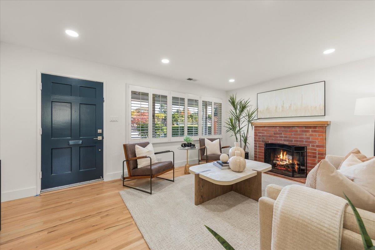 Detail Gallery Image 6 of 23 For 785 Sherman Oaks Dr, San Jose,  CA 95128 - 3 Beds | 1 Baths