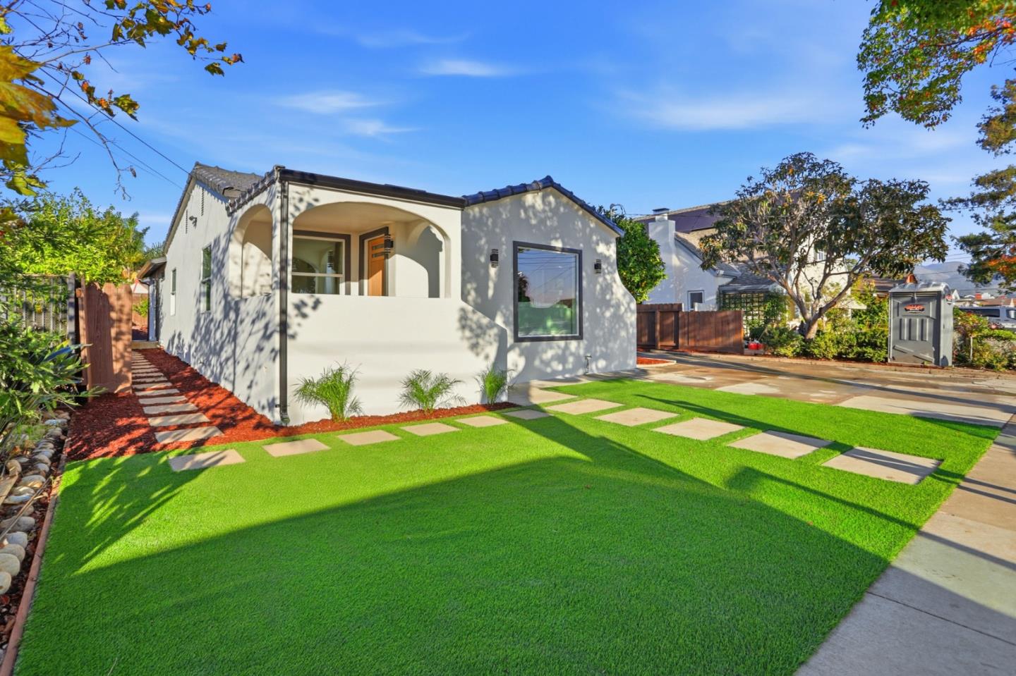 Detail Gallery Image 3 of 24 For 112 S Cragmont Ave, San Jose,  CA 95127 - 4 Beds | 2 Baths