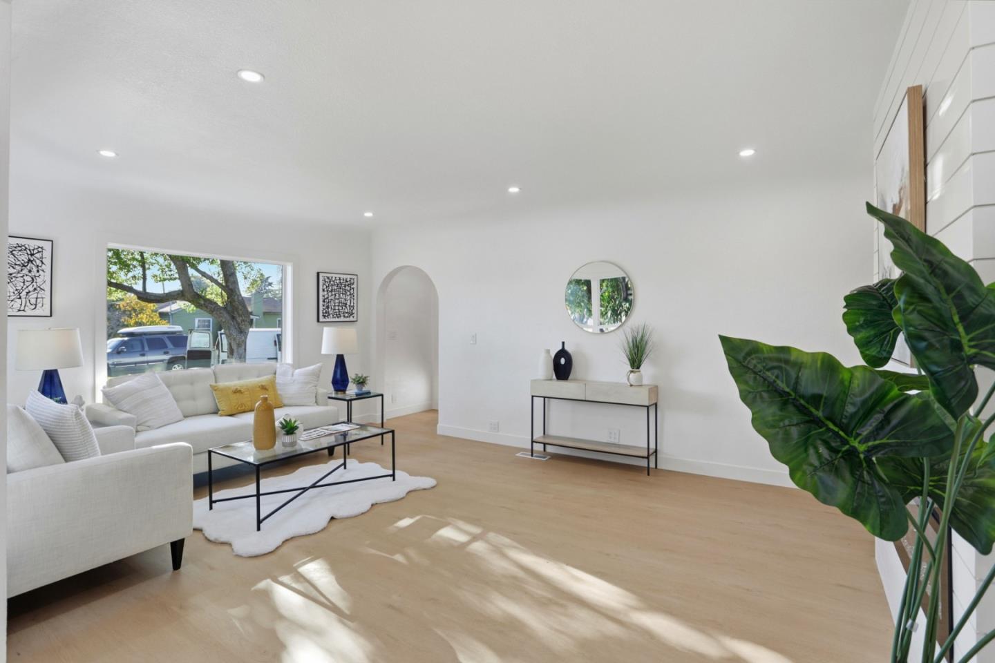 Detail Gallery Image 6 of 24 For 112 S Cragmont Ave, San Jose,  CA 95127 - 4 Beds | 2 Baths