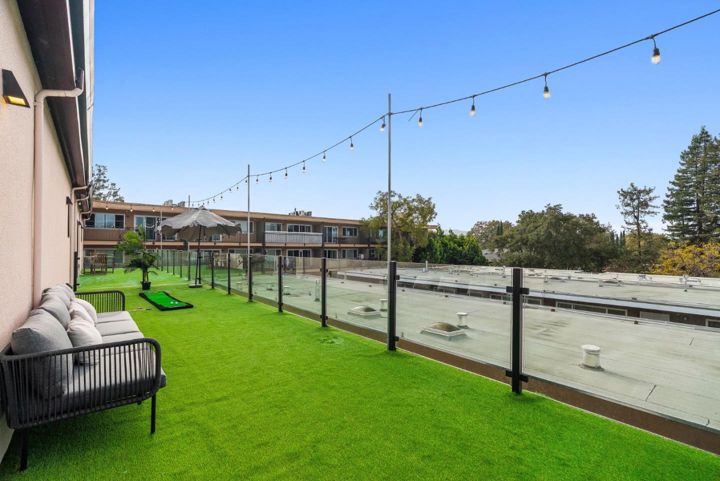 Detail Gallery Image 25 of 33 For 916 Woodside Rd, Redwood City,  CA 94061 - 2 Beds | 3 Baths