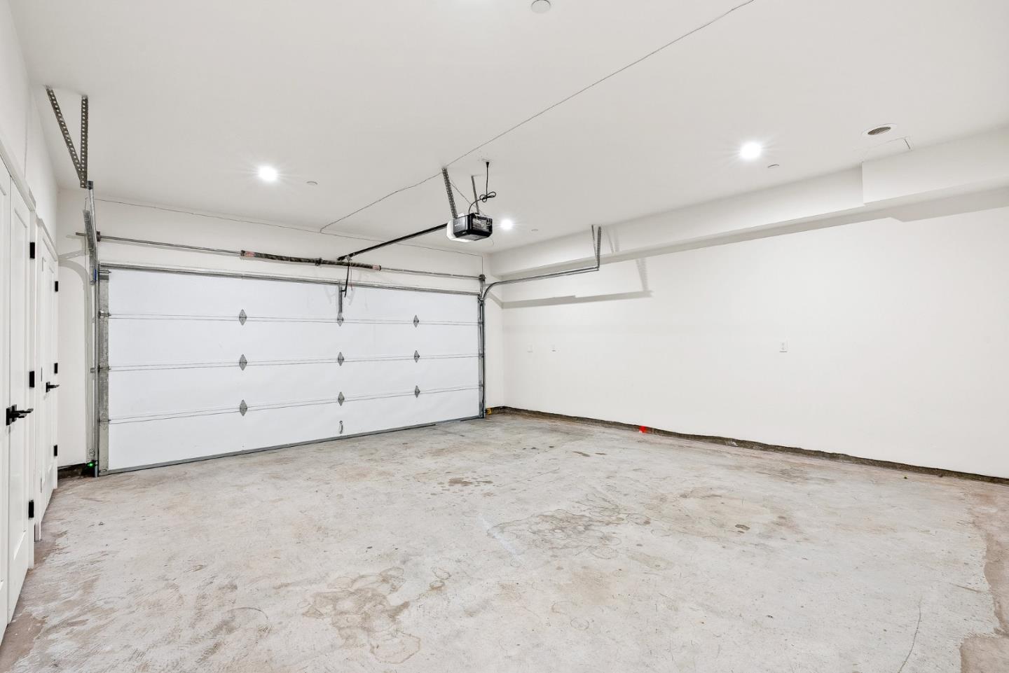 Detail Gallery Image 29 of 33 For 916 Woodside Rd, Redwood City,  CA 94061 - 2 Beds | 3 Baths