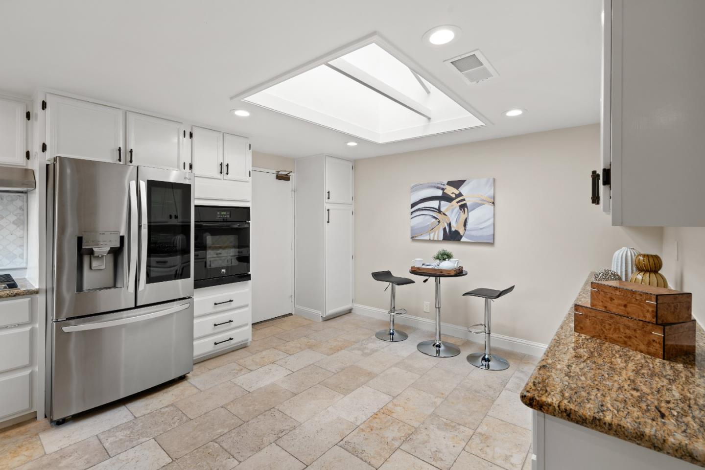 Detail Gallery Image 11 of 29 For 8100 Cabernet, San Jose,  CA 95137 - 3 Beds | 2 Baths