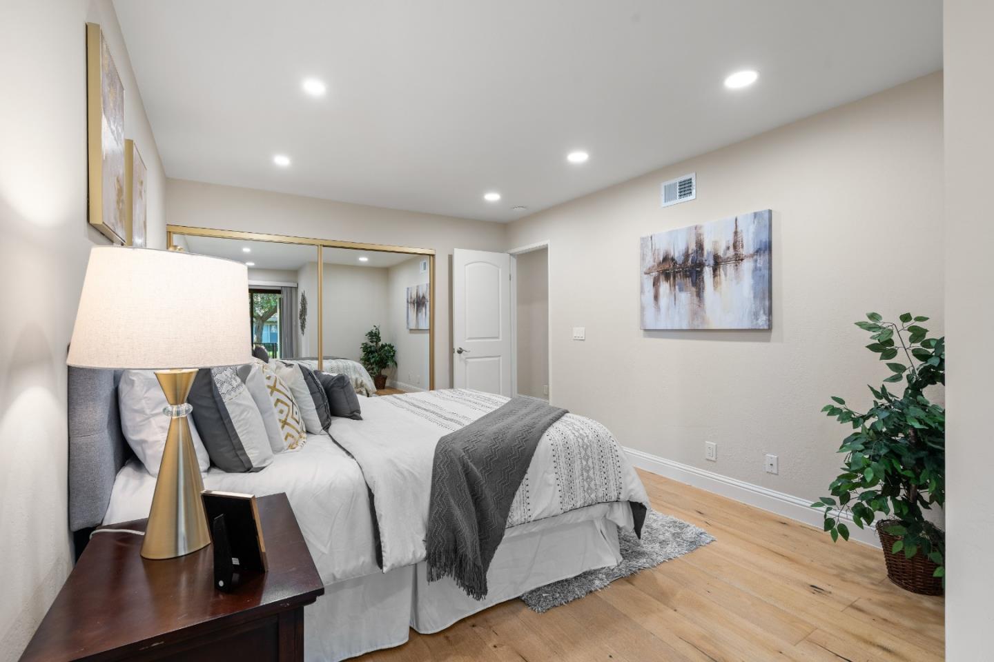 Detail Gallery Image 23 of 29 For 8100 Cabernet, San Jose,  CA 95137 - 3 Beds | 2 Baths