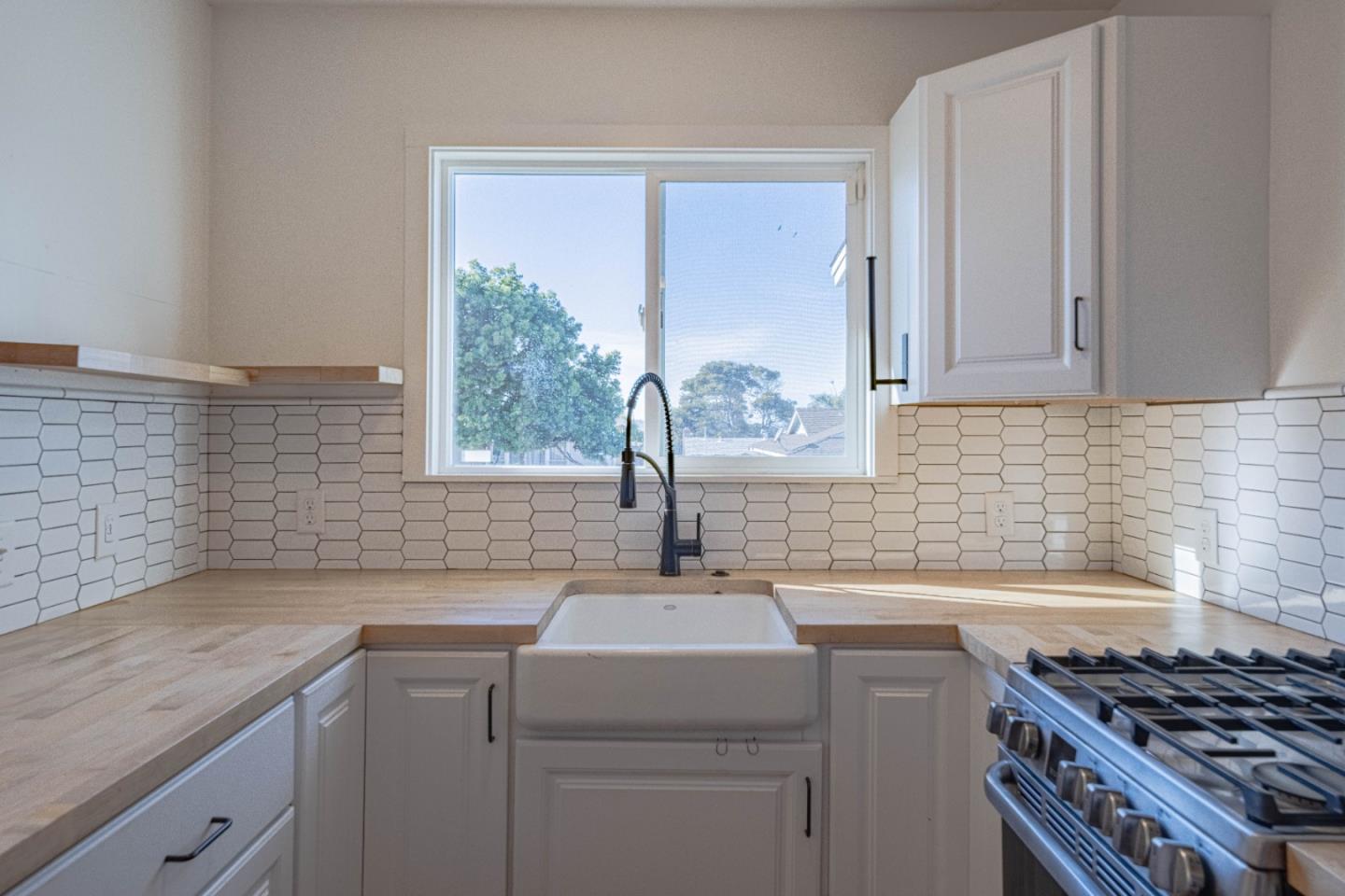 Detail Gallery Image 10 of 22 For 1740 Judson St, Seaside,  CA 93955 - 3 Beds | 1 Baths