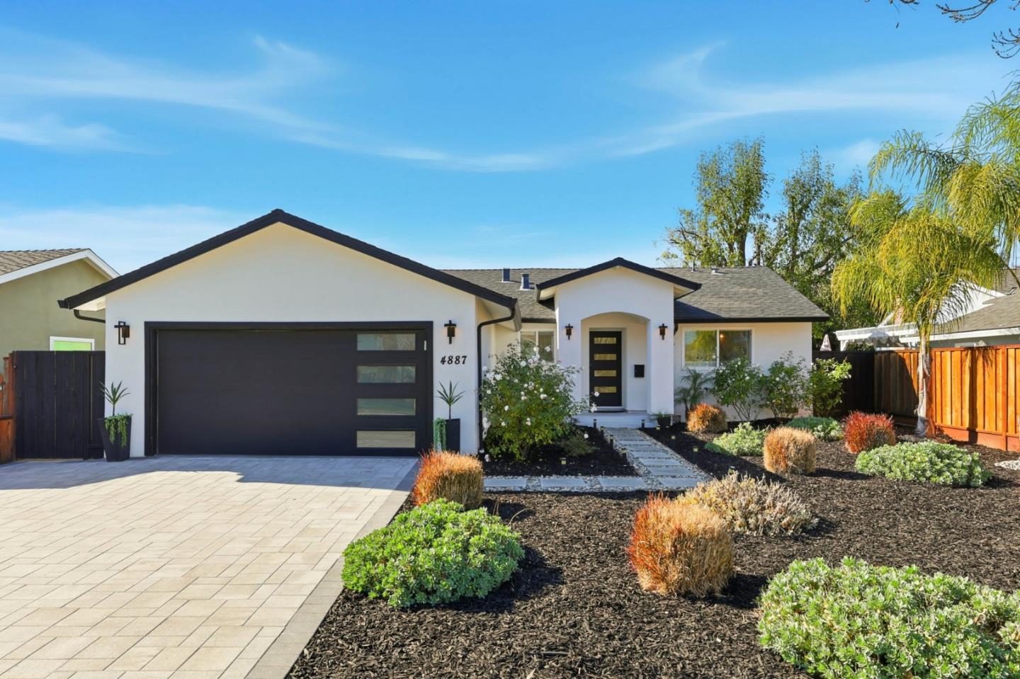 Front Image Thumbnail for ML82028519