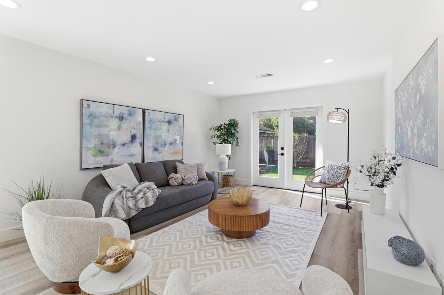 Detail Gallery Image 12 of 27 For 4887 Mary Jane Way, San Jose,  CA 95124 - 3 Beds | 2 Baths