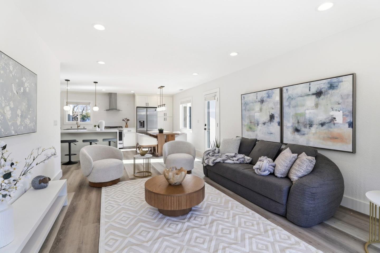 Detail Gallery Image 13 of 27 For 4887 Mary Jane Way, San Jose,  CA 95124 - 3 Beds | 2 Baths