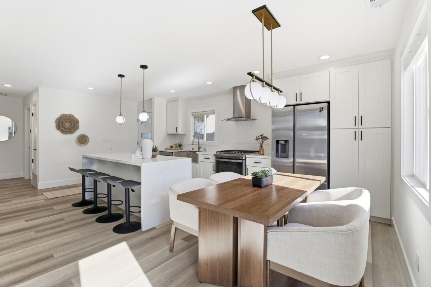 Detail Gallery Image 8 of 27 For 4887 Mary Jane Way, San Jose,  CA 95124 - 3 Beds | 2 Baths