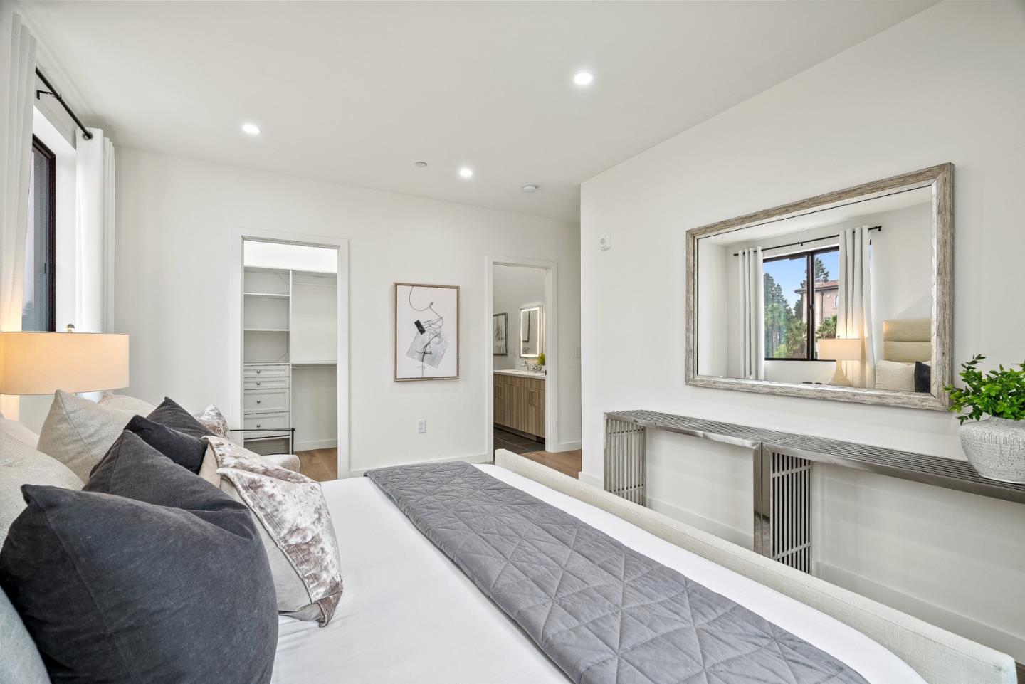 Detail Gallery Image 31 of 43 For 924 Woodside Rd, Redwood City,  CA 94061 - 3 Beds | 3 Baths