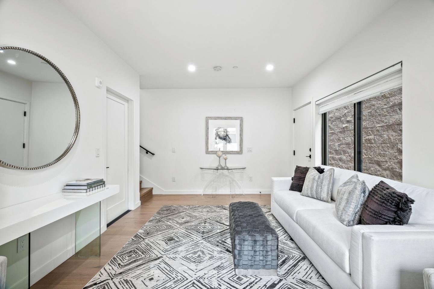 Detail Gallery Image 8 of 43 For 924 Woodside Rd, Redwood City,  CA 94061 - 3 Beds | 3 Baths