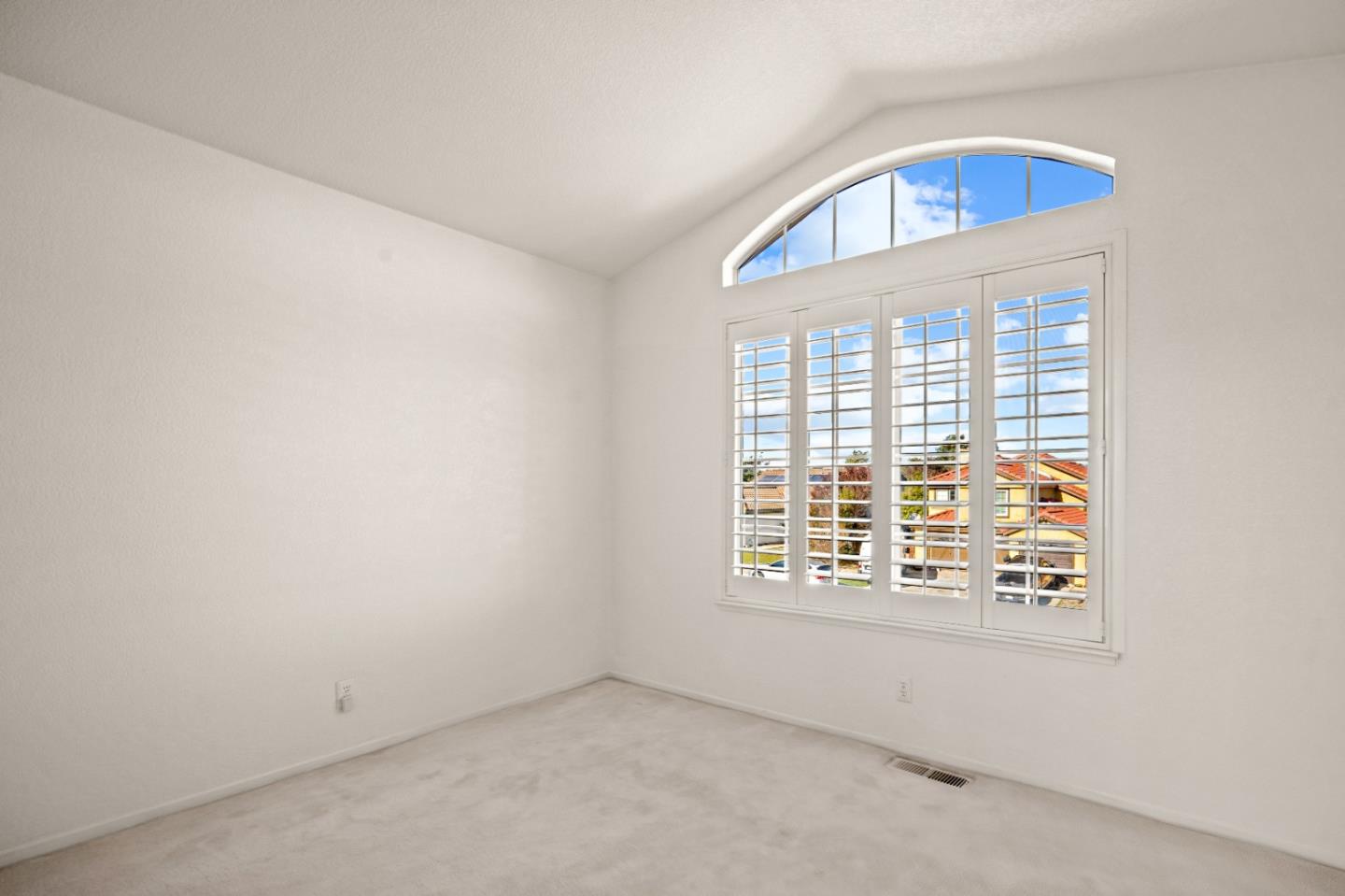 Detail Gallery Image 25 of 33 For 3218 Tallmon St, Marina,  CA 93933 - 4 Beds | 3 Baths