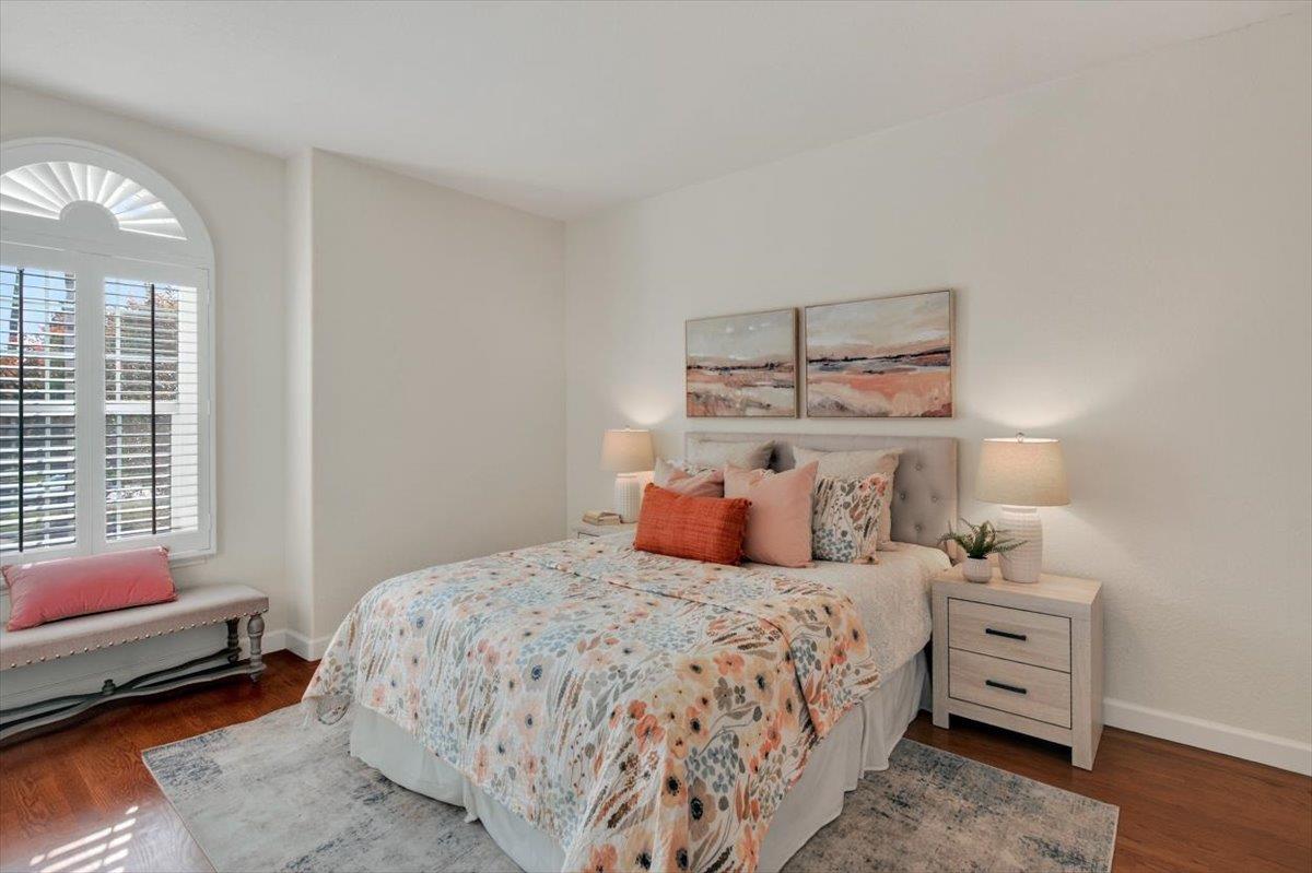 Detail Gallery Image 23 of 49 For 1190 Maria Privada, Mountain View,  CA 94040 - 4 Beds | 2/1 Baths