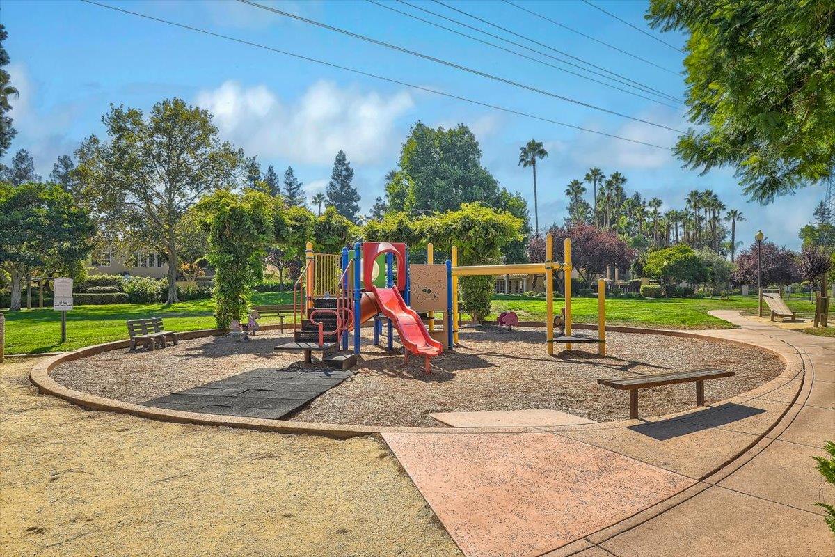 Detail Gallery Image 45 of 49 For 1190 Maria Privada, Mountain View,  CA 94040 - 4 Beds | 2/1 Baths