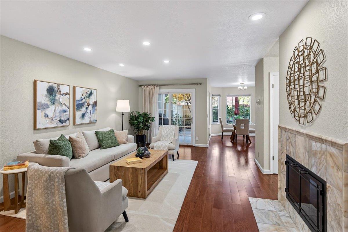 Detail Gallery Image 8 of 49 For 1190 Maria Privada, Mountain View,  CA 94040 - 4 Beds | 2/1 Baths