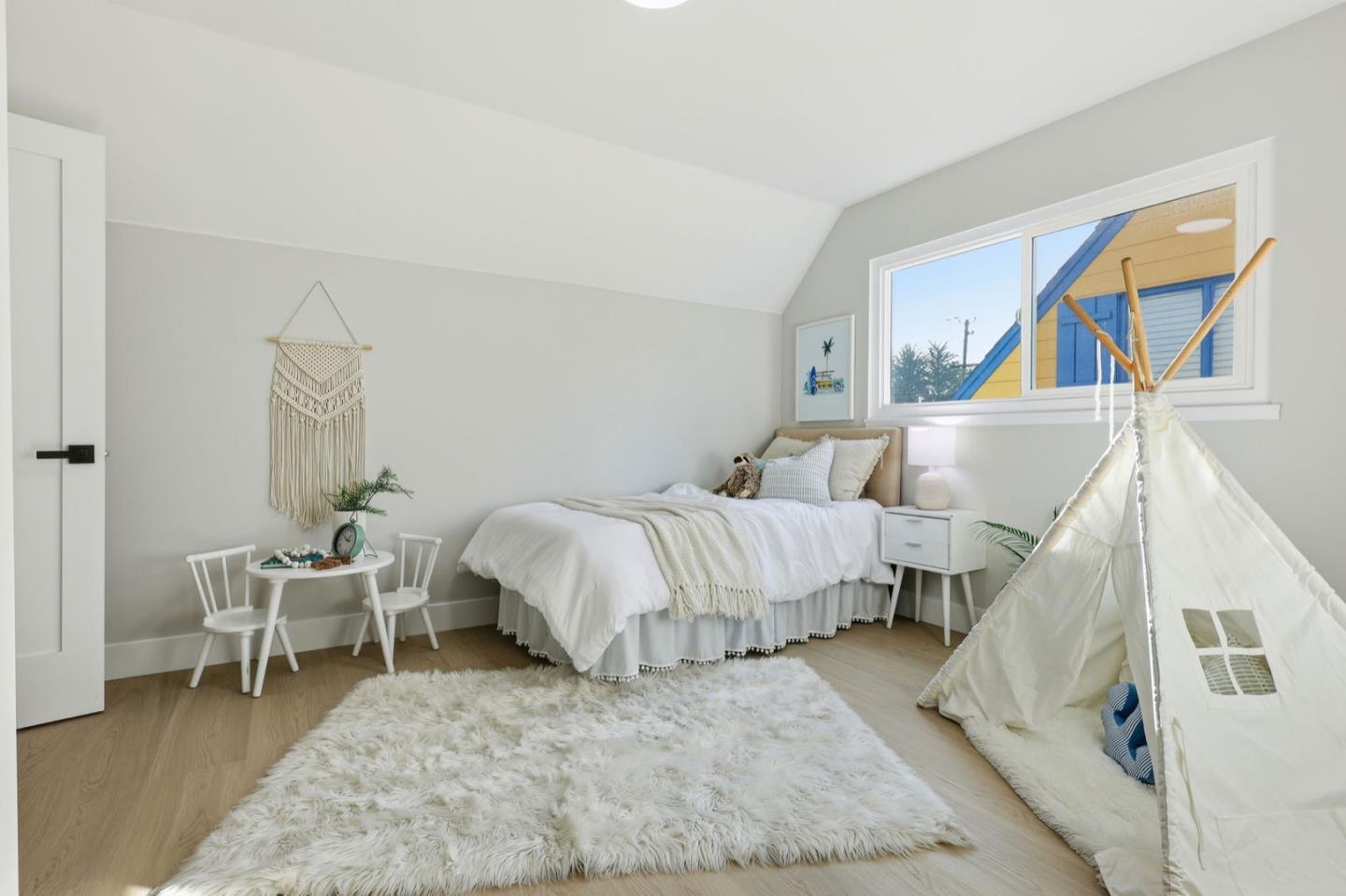 Detail Gallery Image 22 of 34 For 324 Glencourt Way, Pacifica,  CA 94044 - 3 Beds | 2 Baths