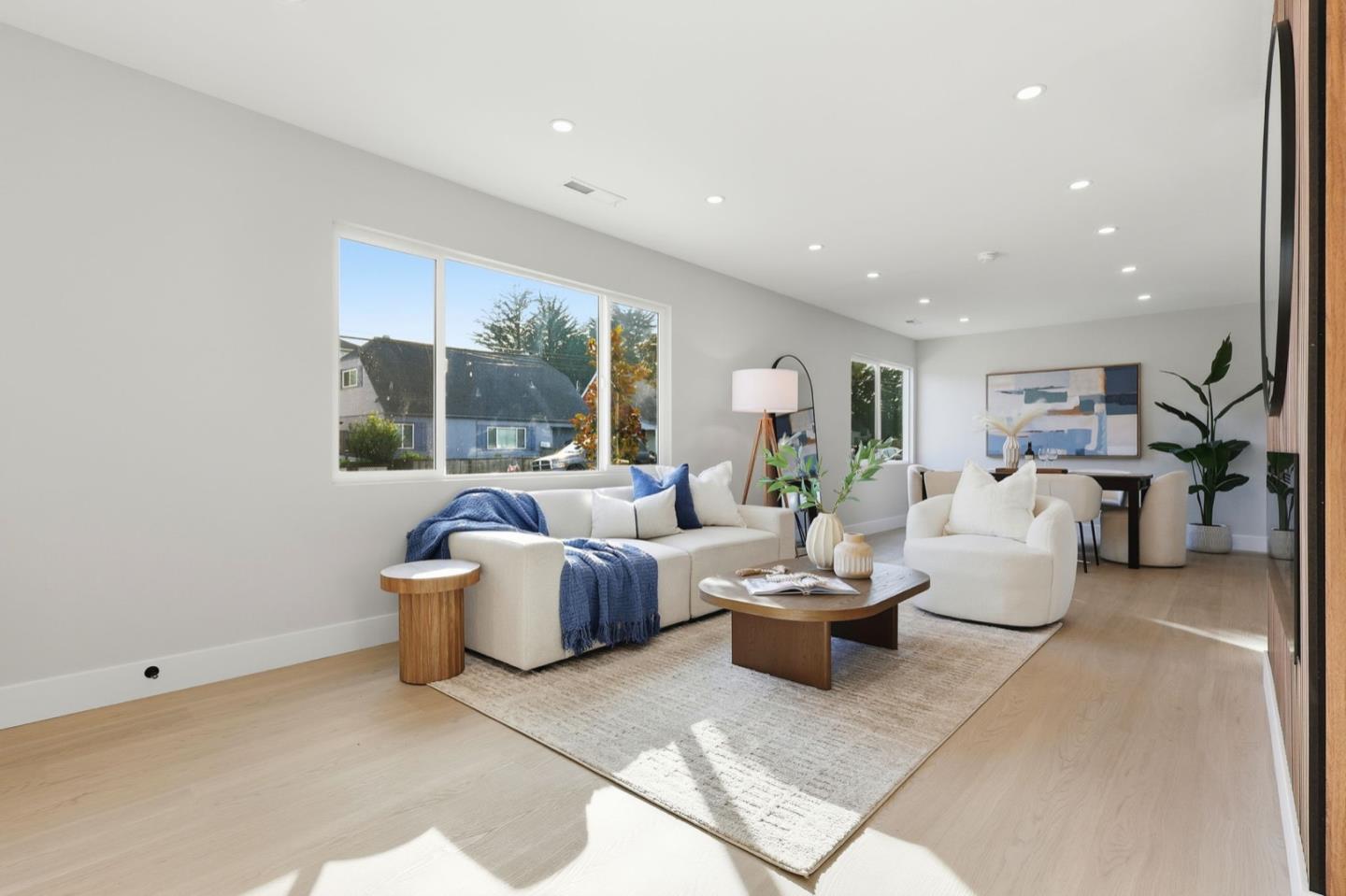 Detail Gallery Image 4 of 34 For 324 Glencourt Way, Pacifica,  CA 94044 - 3 Beds | 2 Baths