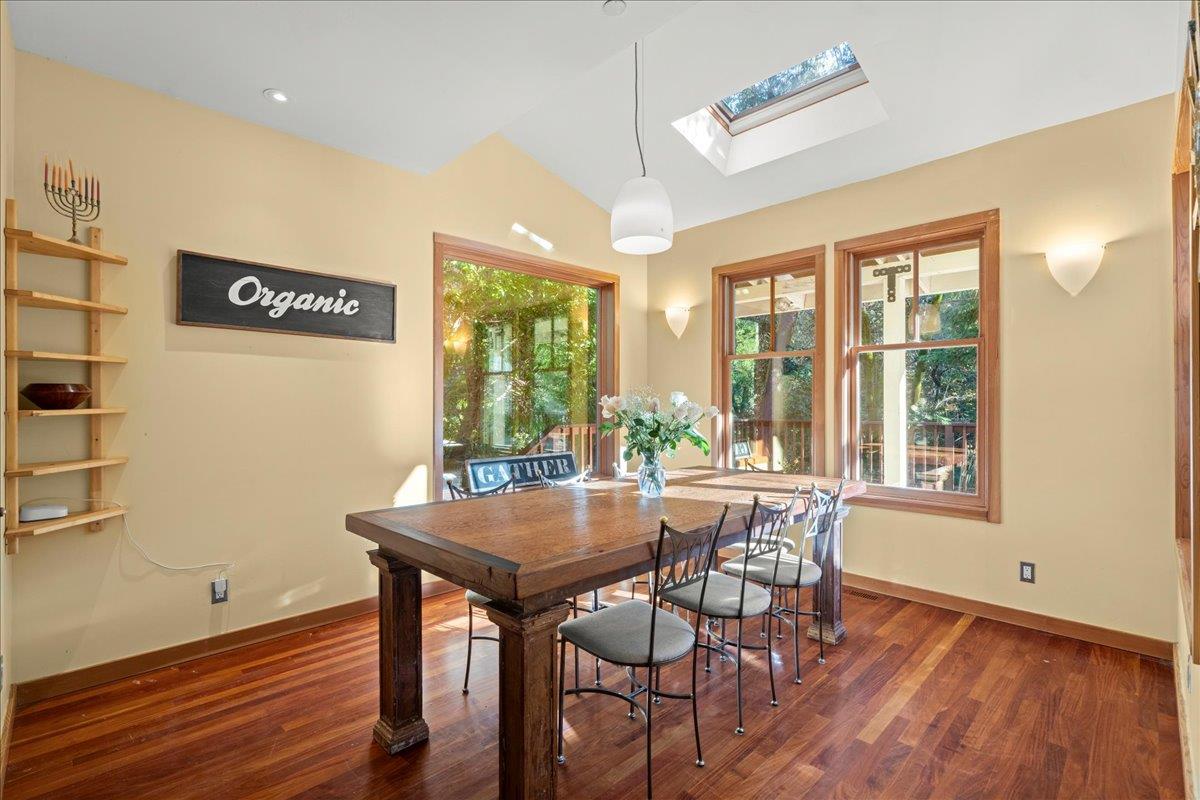 Detail Gallery Image 14 of 47 For 17710 Bear Creek Rd, Boulder Creek,  CA 95006 - 3 Beds | 2/1 Baths