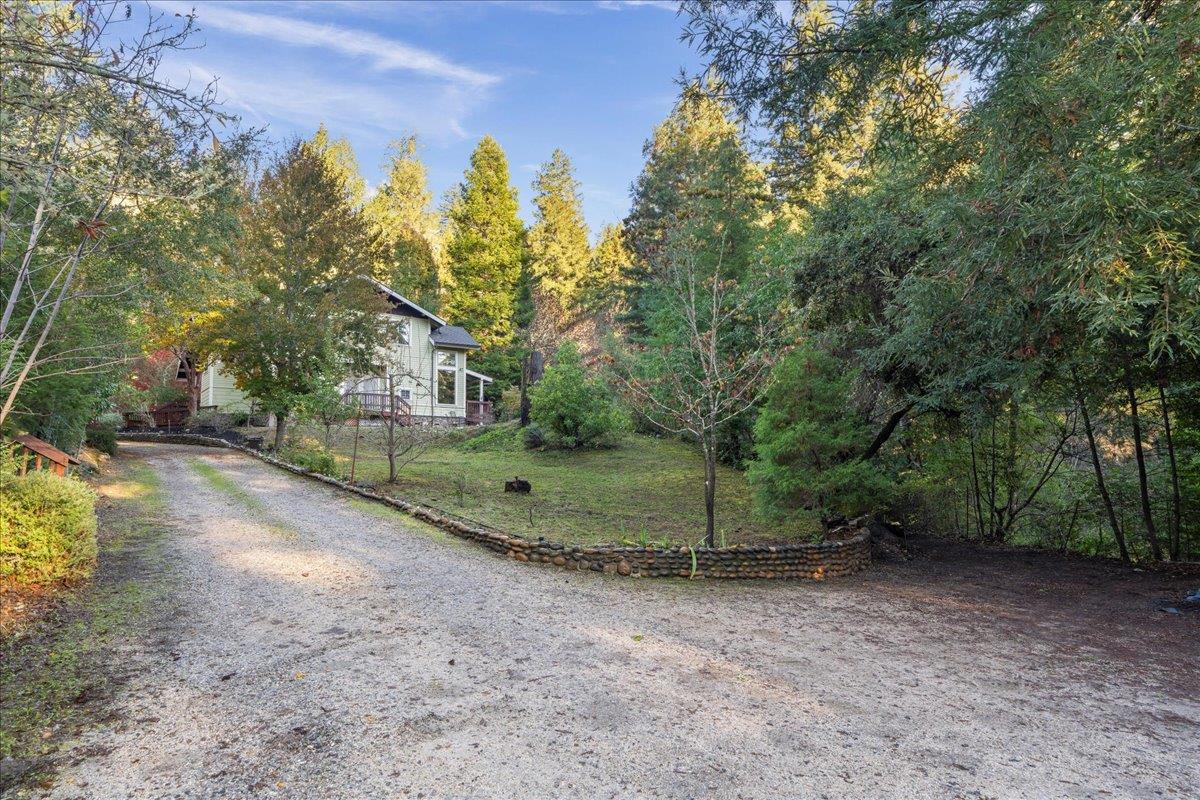 Detail Gallery Image 30 of 47 For 17710 Bear Creek Rd, Boulder Creek,  CA 95006 - 3 Beds | 2/1 Baths