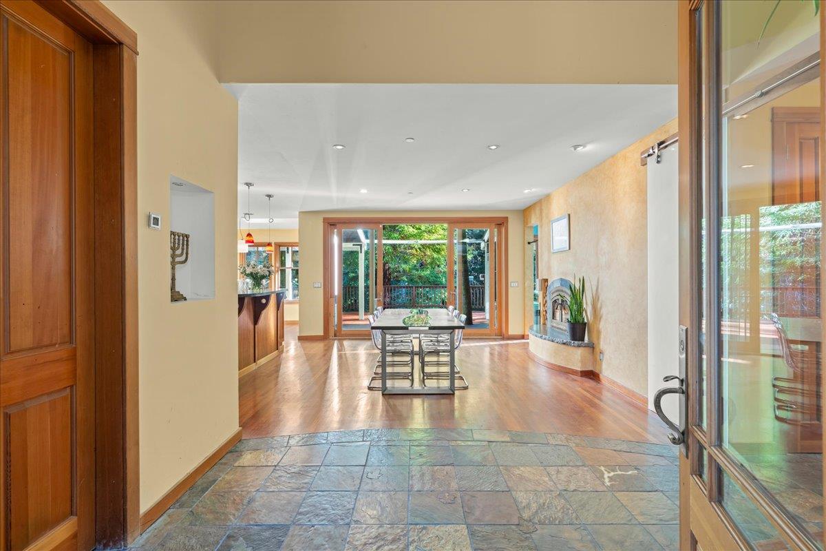 Detail Gallery Image 7 of 47 For 17710 Bear Creek Rd, Boulder Creek,  CA 95006 - 3 Beds | 2/1 Baths