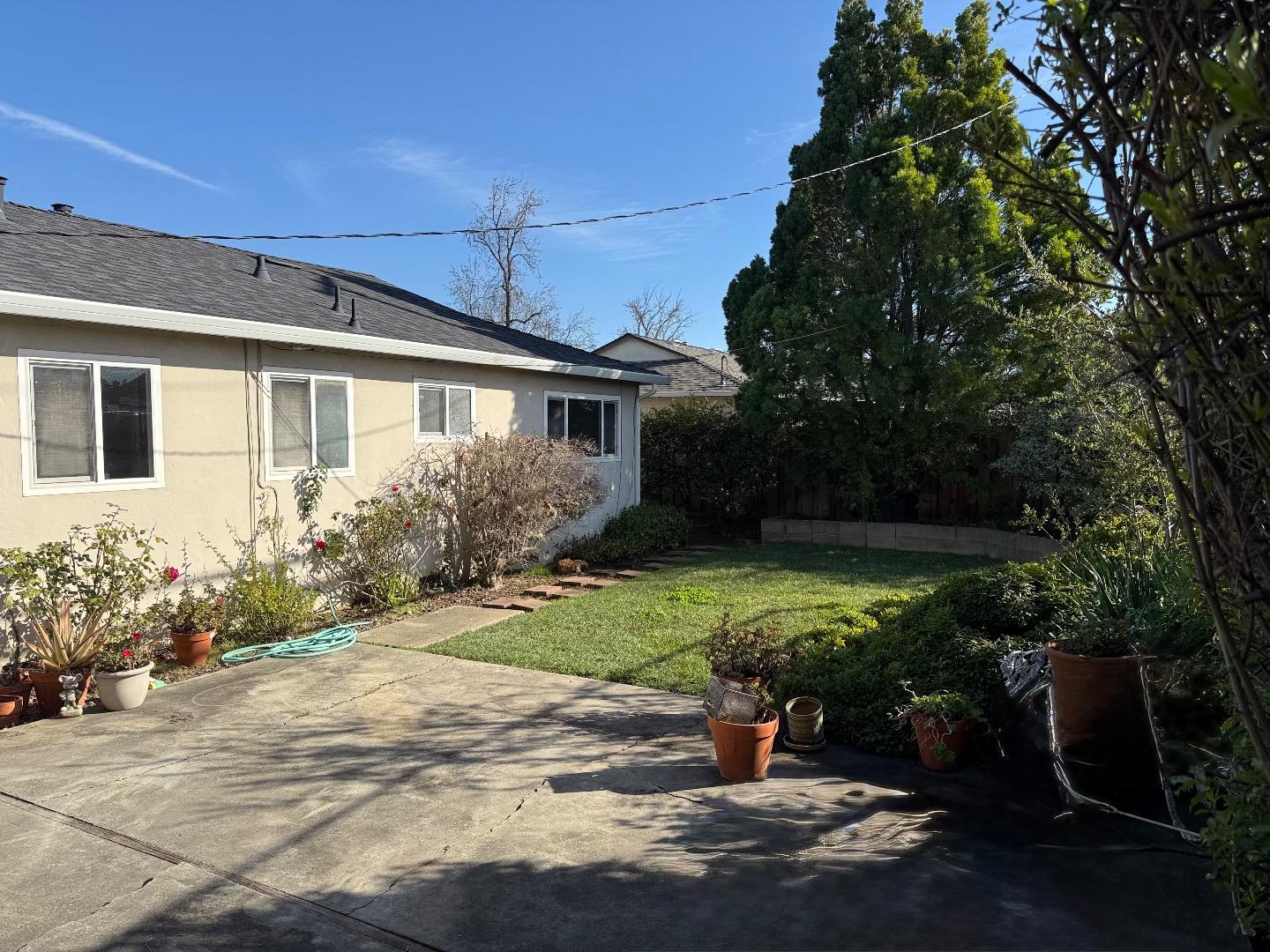 Detail Gallery Image 11 of 16 For 2637 Coit Dr, San Jose,  CA 95124 - 3 Beds | 2 Baths