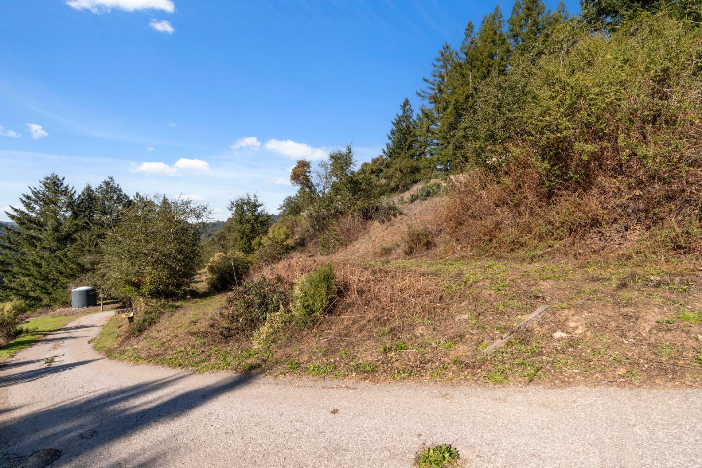 Detail Gallery Image 17 of 31 For 18060 Moonrise Rd, Boulder Creek,  CA 95006 - – Beds | – Baths