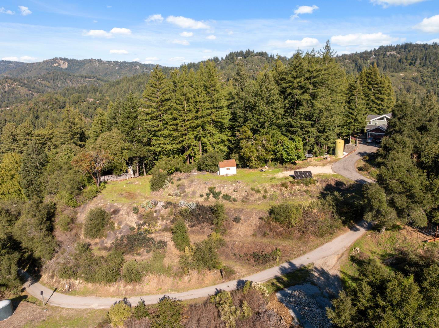 Detail Gallery Image 4 of 31 For 18060 Moonrise Rd, Boulder Creek,  CA 95006 - – Beds | – Baths