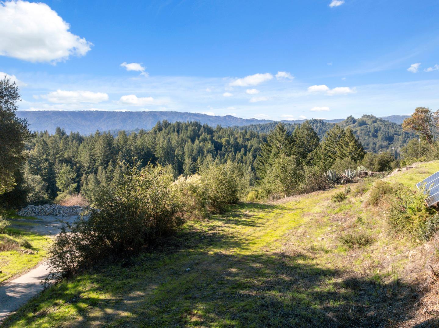 Detail Gallery Image 9 of 31 For 18060 Moonrise Rd, Boulder Creek,  CA 95006 - – Beds | – Baths