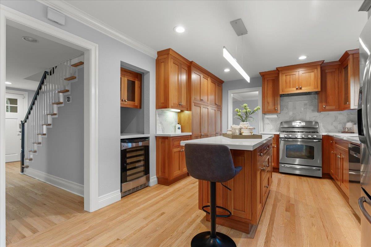 Detail Gallery Image 14 of 53 For 109 Belhaven Dr, Los Gatos,  CA 95032 - 4 Beds | 2/1 Baths