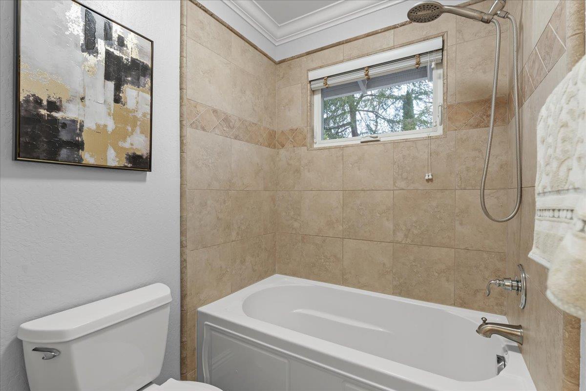 Detail Gallery Image 31 of 53 For 109 Belhaven Dr, Los Gatos,  CA 95032 - 4 Beds | 2/1 Baths