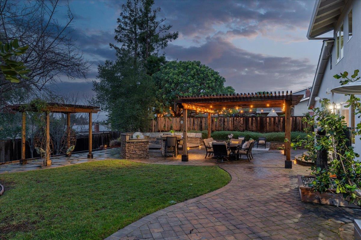 Detail Gallery Image 34 of 53 For 109 Belhaven Dr, Los Gatos,  CA 95032 - 4 Beds | 2/1 Baths