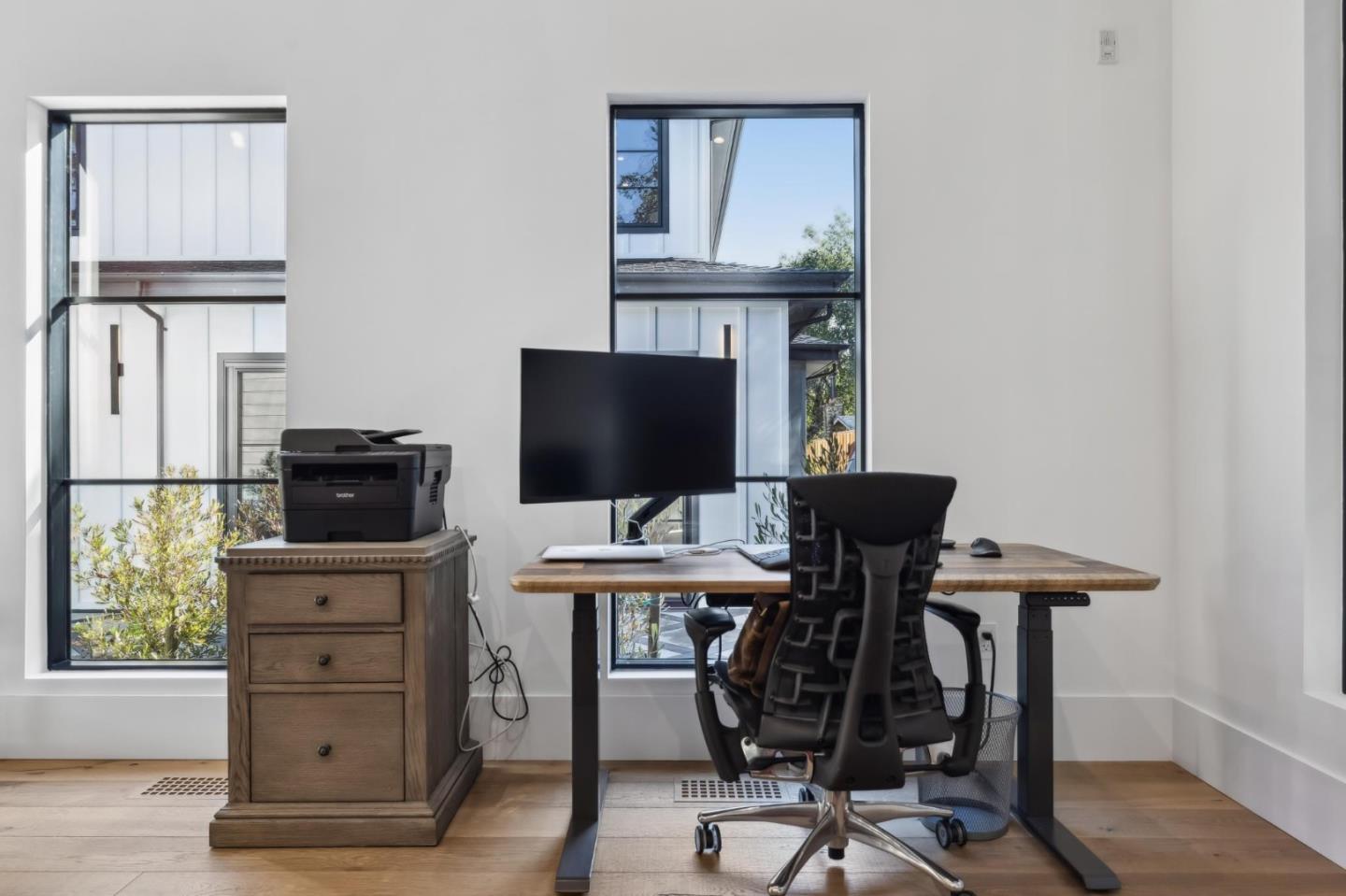 Detail Gallery Image 108 of 127 For 2018 Sand Hill Rd, Menlo Park,  CA 94025 - 5 Beds | 4/1 Baths