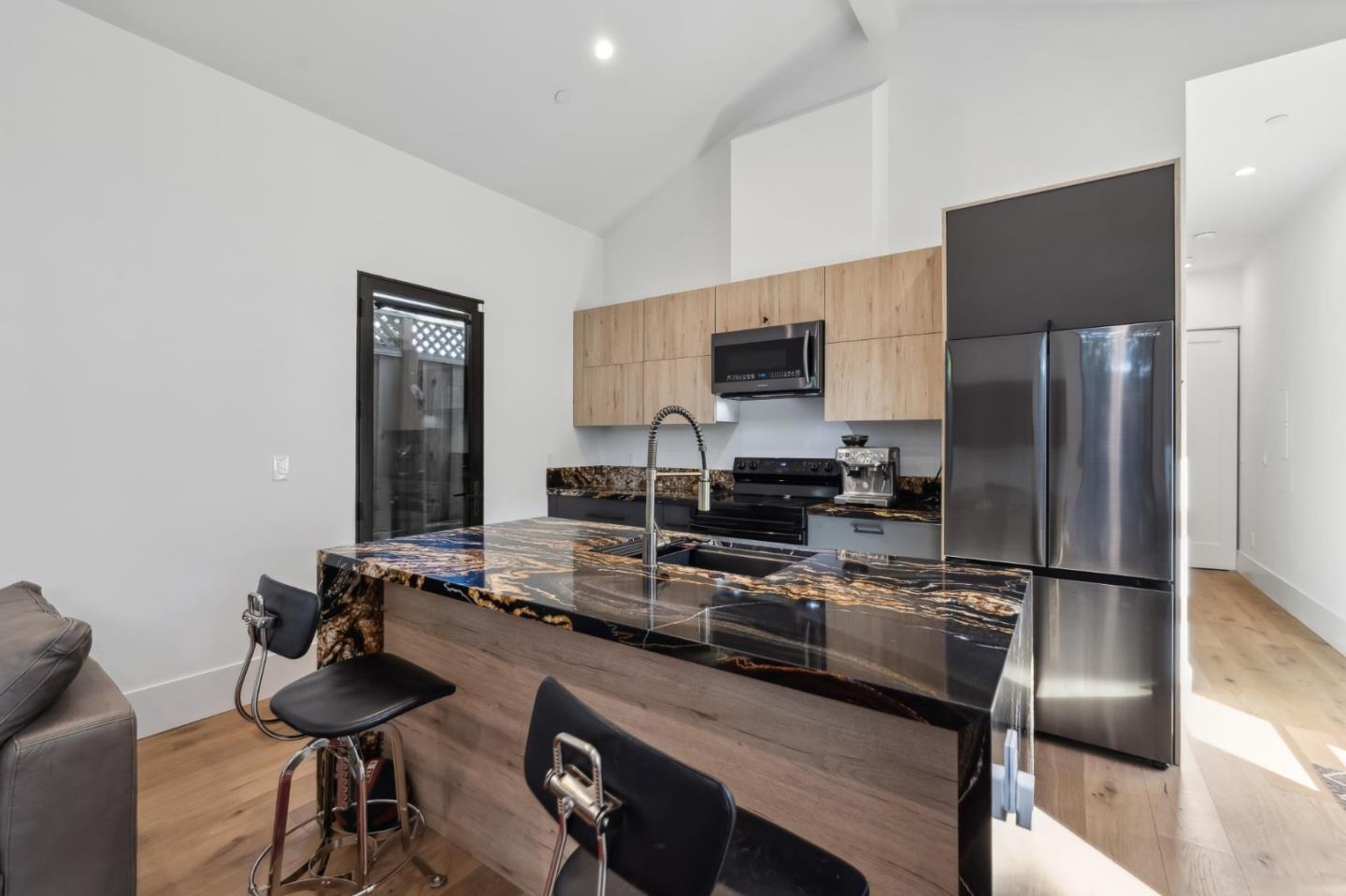 Detail Gallery Image 111 of 127 For 2018 Sand Hill Rd, Menlo Park,  CA 94025 - 5 Beds | 4/1 Baths