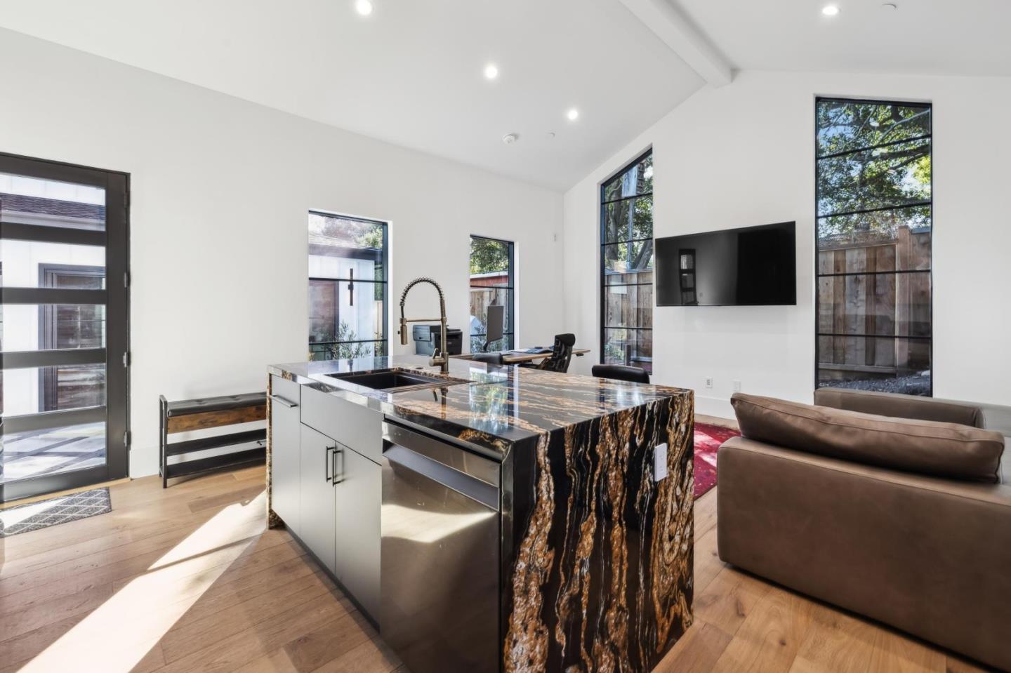 Detail Gallery Image 114 of 127 For 2018 Sand Hill Rd, Menlo Park,  CA 94025 - 5 Beds | 4/1 Baths