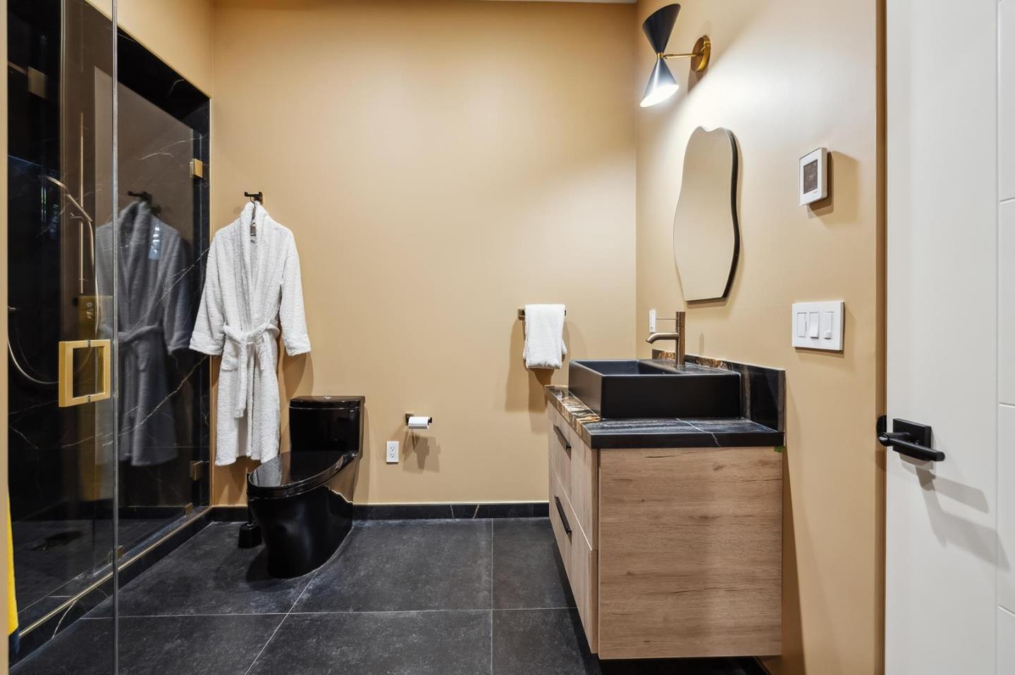 Detail Gallery Image 120 of 127 For 2018 Sand Hill Rd, Menlo Park,  CA 94025 - 5 Beds | 4/1 Baths