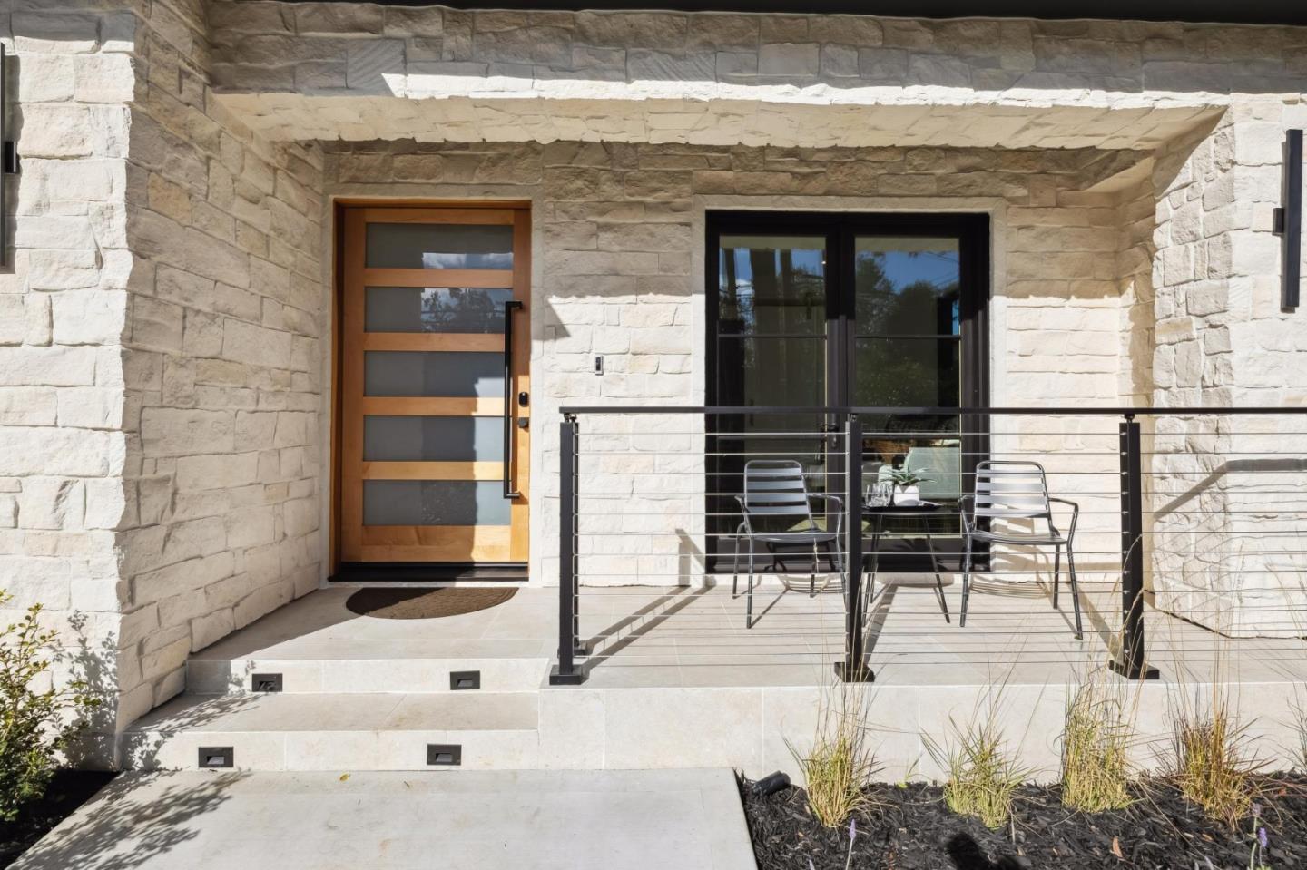 Detail Gallery Image 17 of 127 For 2018 Sand Hill Rd, Menlo Park,  CA 94025 - 5 Beds | 4/1 Baths