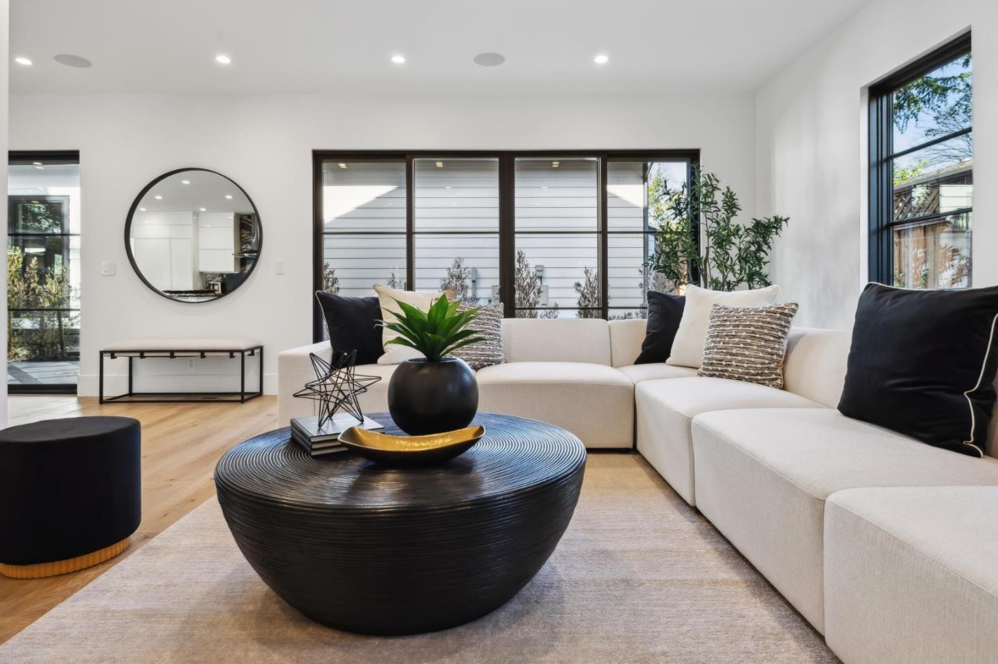 Detail Gallery Image 29 of 127 For 2018 Sand Hill Rd, Menlo Park,  CA 94025 - 5 Beds | 4/1 Baths