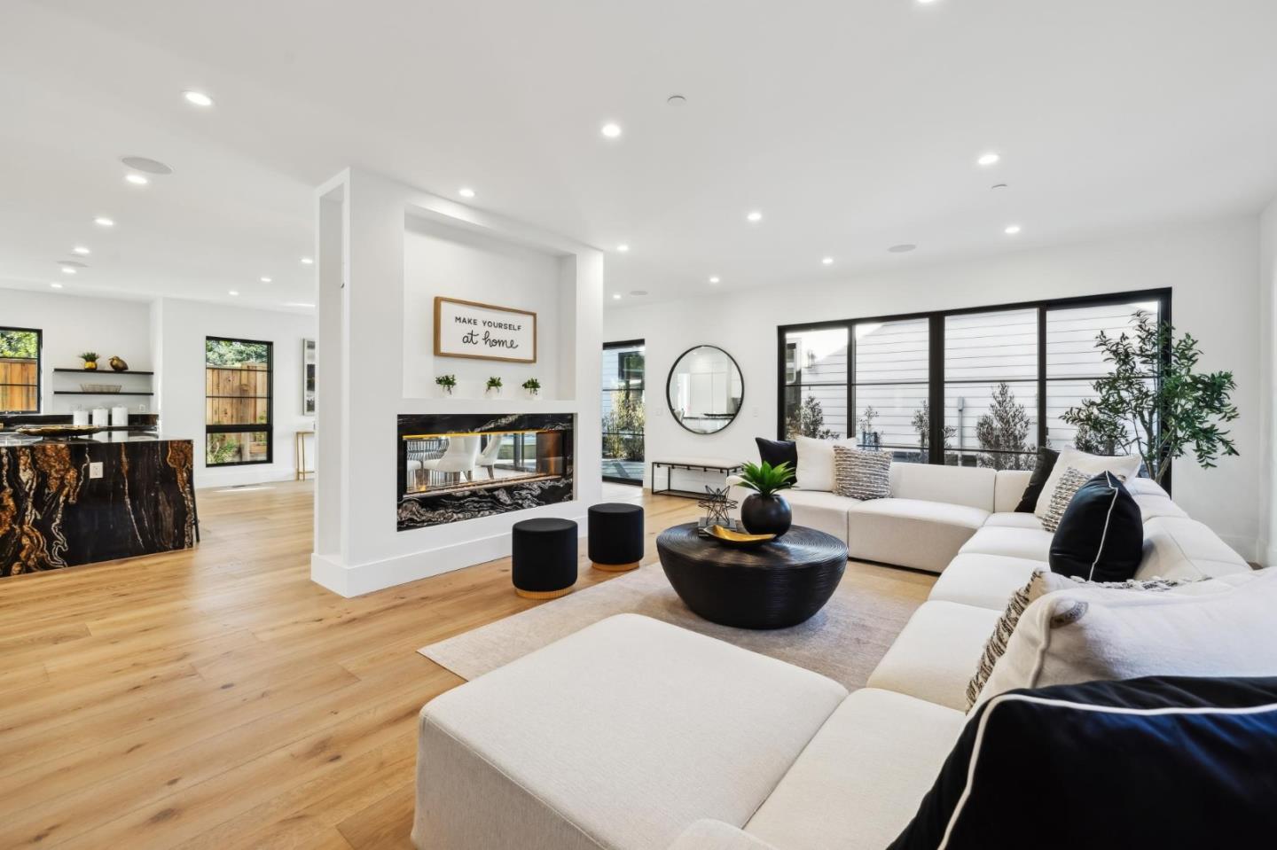 Detail Gallery Image 30 of 127 For 2018 Sand Hill Rd, Menlo Park,  CA 94025 - 5 Beds | 4/1 Baths