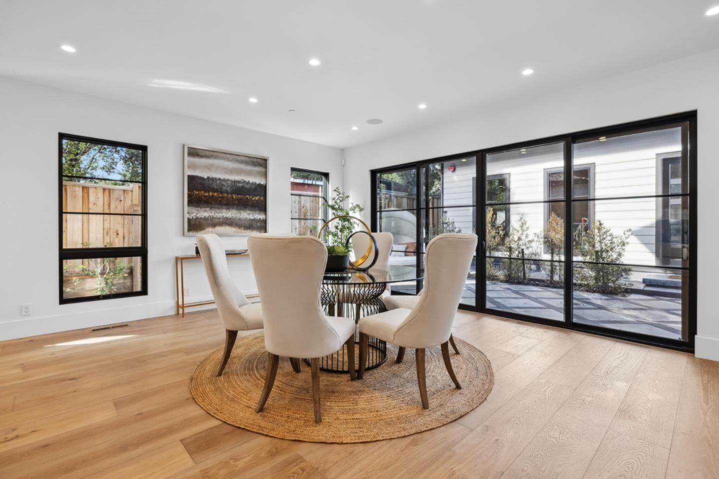 Detail Gallery Image 41 of 127 For 2018 Sand Hill Rd, Menlo Park,  CA 94025 - 5 Beds | 4/1 Baths