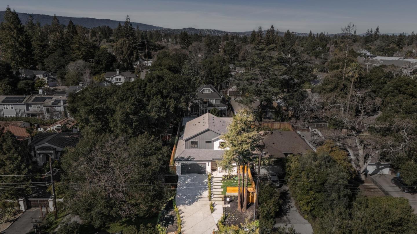 Detail Gallery Image 5 of 127 For 2018 Sand Hill Rd, Menlo Park,  CA 94025 - 5 Beds | 4/1 Baths