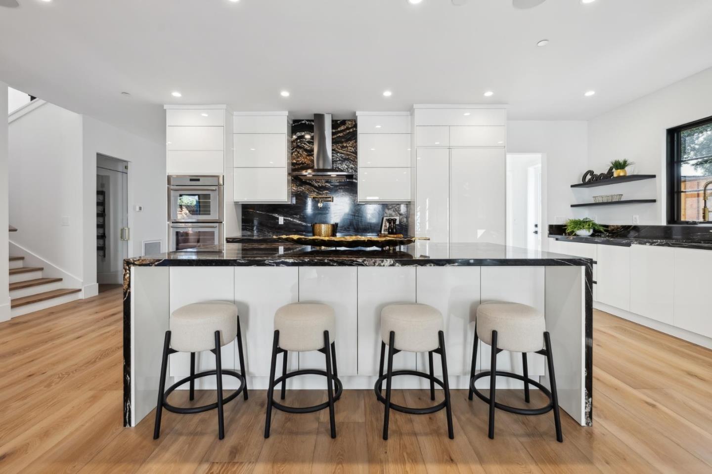 Detail Gallery Image 50 of 127 For 2018 Sand Hill Rd, Menlo Park,  CA 94025 - 5 Beds | 4/1 Baths