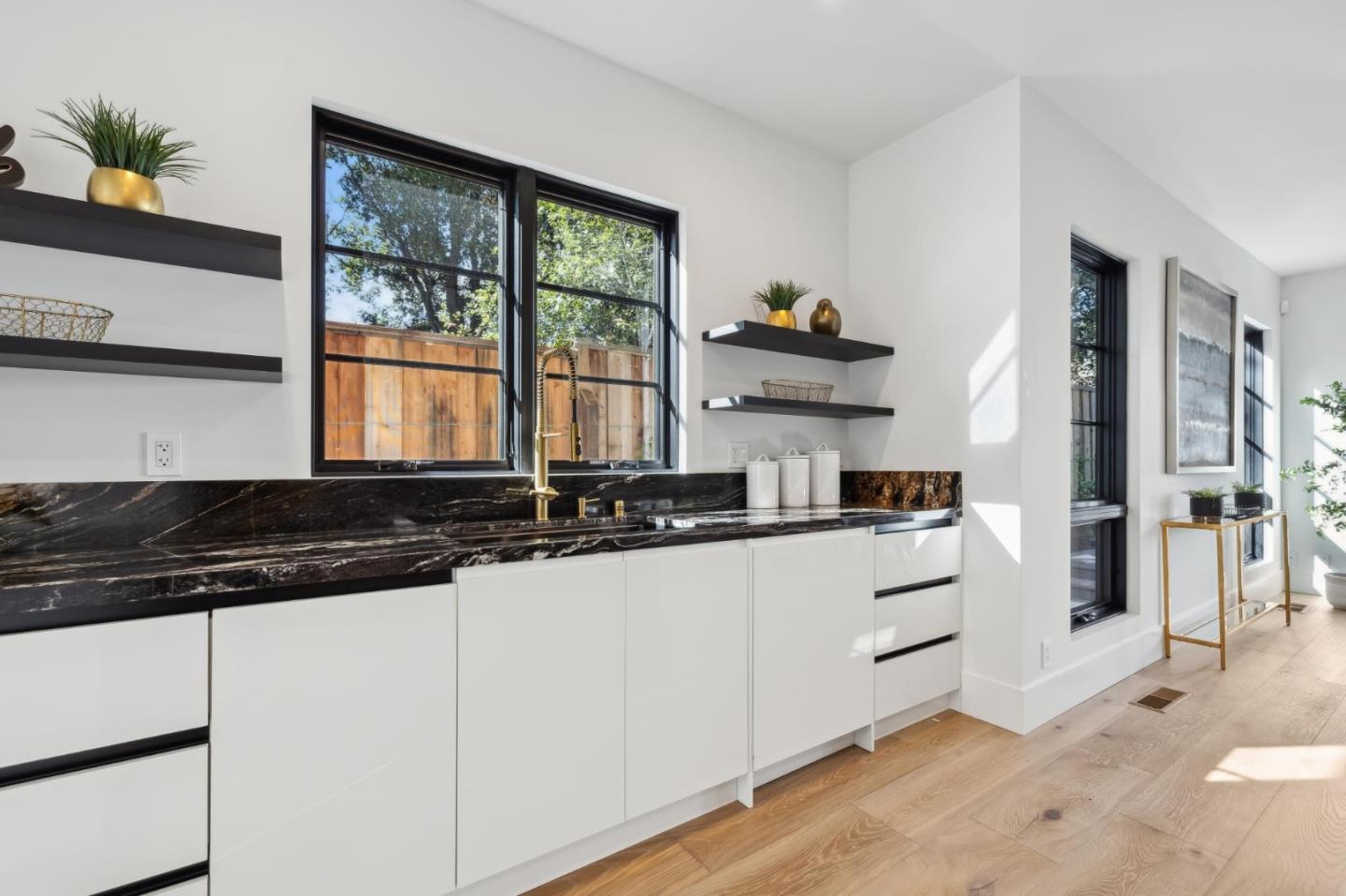 Detail Gallery Image 56 of 127 For 2018 Sand Hill Rd, Menlo Park,  CA 94025 - 5 Beds | 4/1 Baths