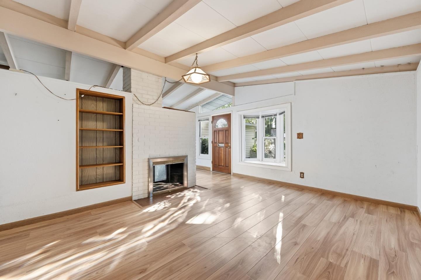 Detail Gallery Image 3 of 14 For 1063 Lakebird Dr, Sunnyvale,  CA 94089 - 3 Beds | 2 Baths