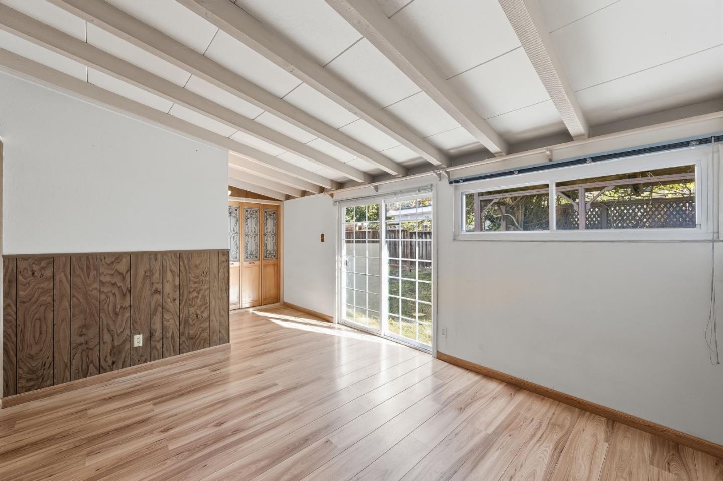 Detail Gallery Image 7 of 14 For 1063 Lakebird Dr, Sunnyvale,  CA 94089 - 3 Beds | 2 Baths